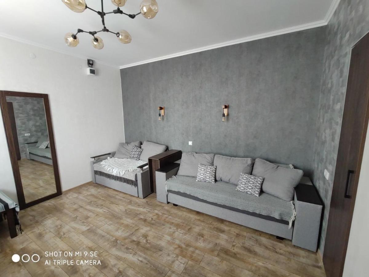 Однокімнатна Квартира-Студія Біля Парку Шевченка Ivano-Frankivsk Exterior photo